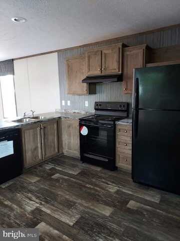 5400 LINCOLN WAY E, FAYETTEVILLE, PA 17222