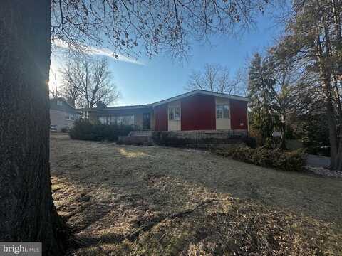 369 TRI HILL DRIVE, YORK, PA 17403