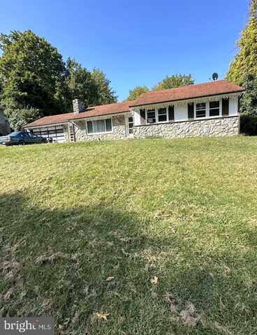 924 S PARKSIDE DRIVE, READING, PA 19611