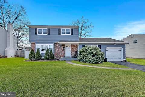 5 BLACKBIRD DRIVE, HAMILTON, NJ 08619