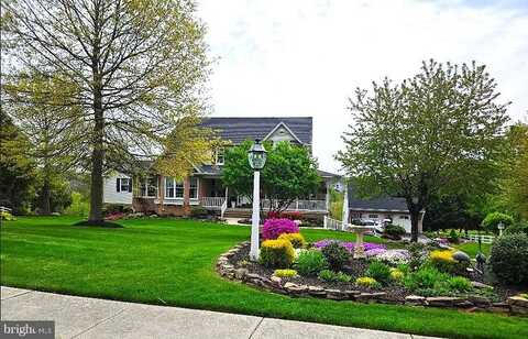 1709 COUNTRY MANOR DRIVE, YORK, PA 17408