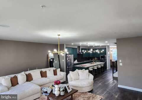 6413 TOTTERIDGE, MIDDLE RIVER, MD 21220