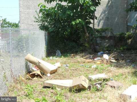 921 W HUNTINGDON STREET, PHILADELPHIA, PA 19133