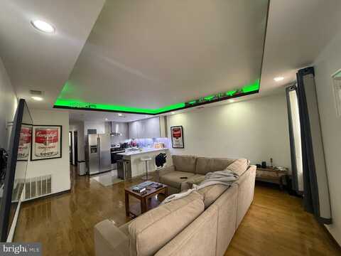 1135 S 9TH STREET, PHILADELPHIA, PA 19147