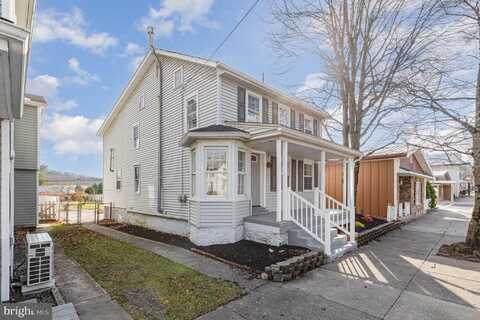 28 W MAIN STREET, FAIRFIELD, PA 17320