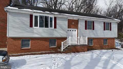 10393 MARTINSBURG ROAD, HEDGESVILLE, WV 25427