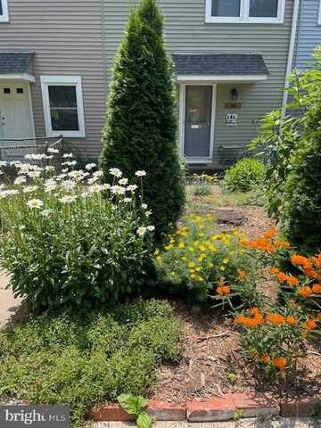 18 RIDGE, GREENBELT, MD 20770