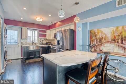 2118 YOUNG STREET SE, WASHINGTON, DC 20020