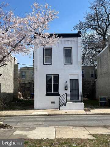 2137 N DOVER STREET, PHILADELPHIA, PA 19121