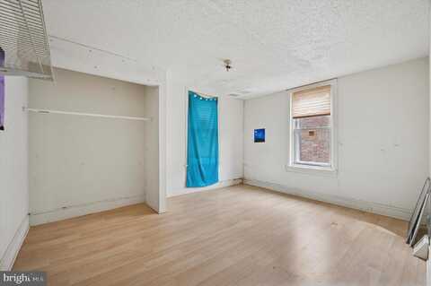 112 E PASTORIUS STREET, PHILADELPHIA, PA 19144