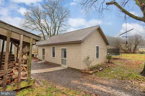 32988 ROUTE 35 N, MC ALISTERVILLE, PA 17049