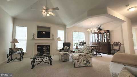 255 WILLIAMSBURG CIRCLE, LA PLATA, MD 20646