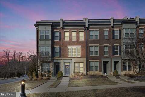 874 REGENTS SQUARE, OXON HILL, MD 20745