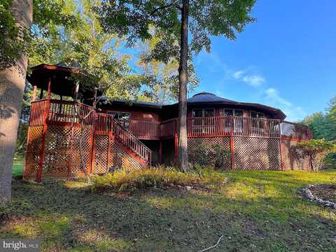 243 AARON MOUNTAIN ROAD, CASTLETON, VA 22716