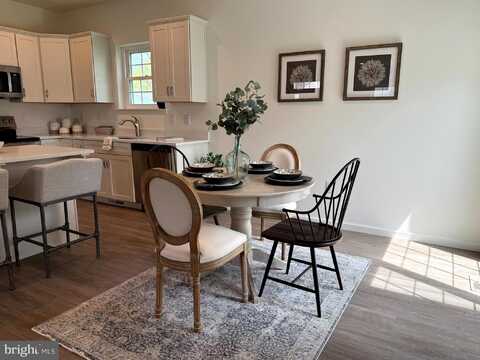 103 LINCOLNSHIRE STREET, OXFORD, PA 19363