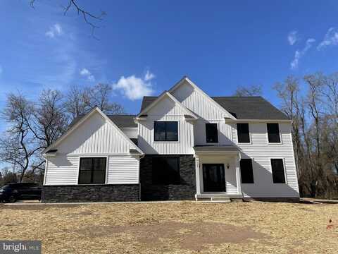 2011 SUNRISE DRIVE, COOPERSBURG, PA 18036