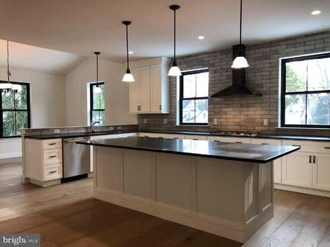 2022 SUNRISE DRIVE, COOPERSBURG, PA 18036