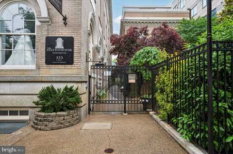 323 RACE STREET, PHILADELPHIA, PA 19106
