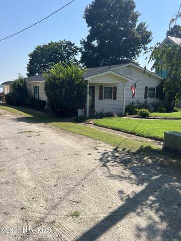 79 Ridgecrest Drive, Chocowinity, NC 27817