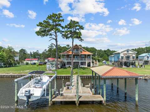 39 Beach Road S, Belhaven, NC 27810