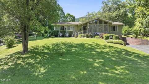 1511 E Mountain View Avenue, Big Stone Gap, VA 24219