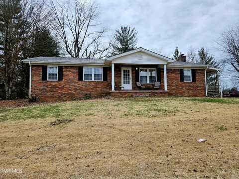 908 Reeds Valley Road, Castlewood, VA 24224