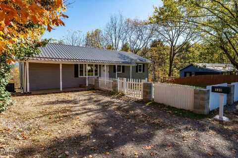 520 Hospital Hill Road, Mountain City, TN 37683