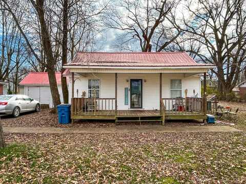 219 W. Chestnut St., PURYEAR, TN 38251