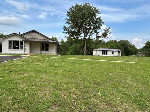 1212 Memorial Drive, PARIS, TN 38242