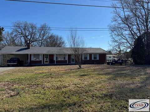 105 Able Street, BIG SANDY, TN 38221