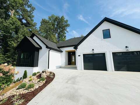 31 W Cemetery Rd, COOKEVILLE, TN 38506