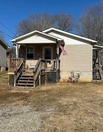 250 Mountain Street, DOYLE, TN 38559