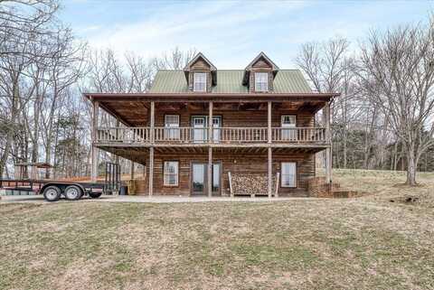 334 Farmer Rd, QUEBECK, TN 38579