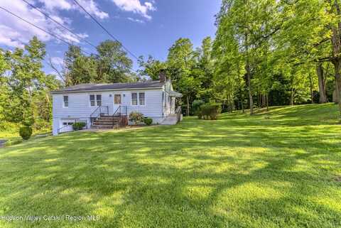 300 Union Center Road, Ulster Park, NY 12487