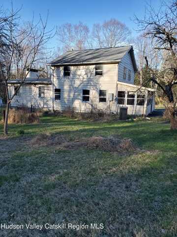 106 Schwabie Turnpike, Kerhonkson, NY 12446