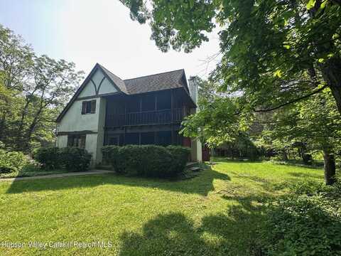 83 West Saugerties Road, Saugerties, NY 12477