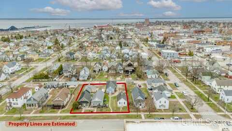 208-214 1/2 N 15TH, Escanaba, MI 49829