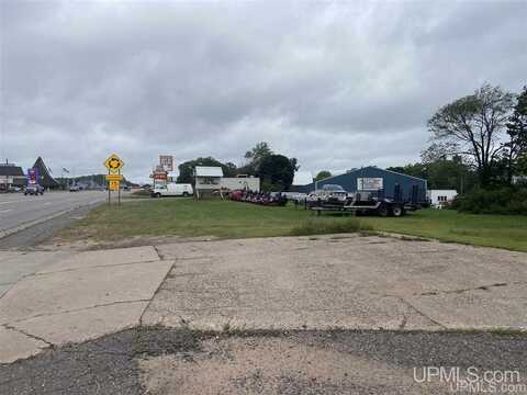 645 Palms, Ishpeming, MI 49849