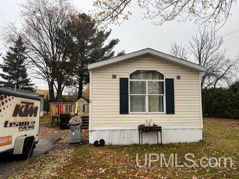 1401 N 23rd, Escanaba, MI 49829