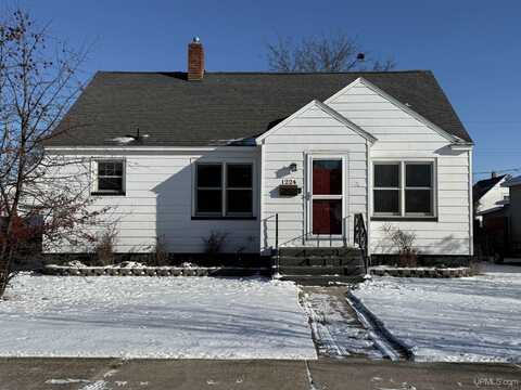 1224 N 22nd, Escanaba, MI 49829