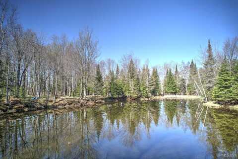 14598 Arnheim, Pelkie, MI 49958