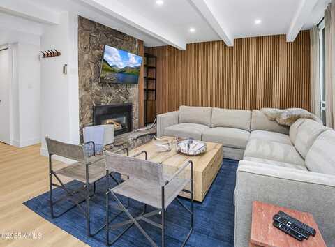 300 E Lionshead Circle, Vail, CO 81657