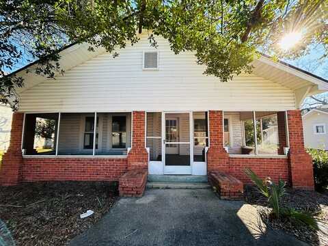 108 Main, Hahira, GA 31632