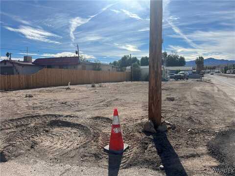 300 Nevada Drive, Bullhead City, AZ 86442