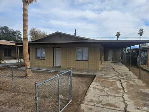 1948 E Robson Circle, Bullhead City, AZ 86442