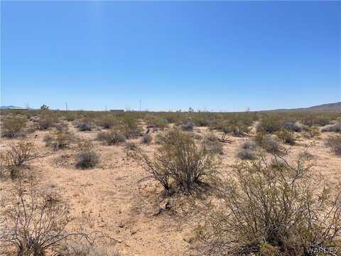 S Ali Chuk Road, Yucca, AZ 86438