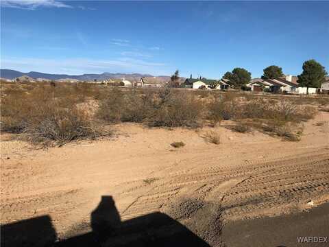 6928 E Concho Circle, Kingman, AZ 86401