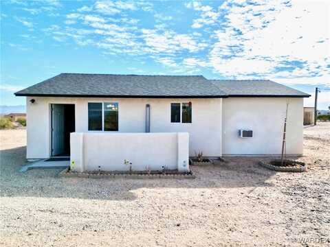 16806 S Lawton Road, Yucca, AZ 86438