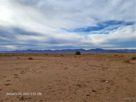 5935 N Webb Drive, Kingman, AZ 86401