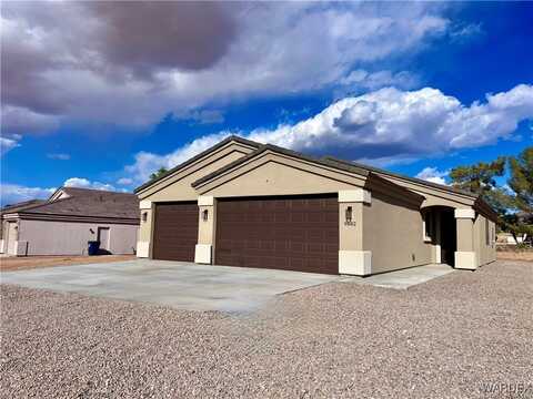 9882 N La Jolla Drive, Kingman, AZ 86401